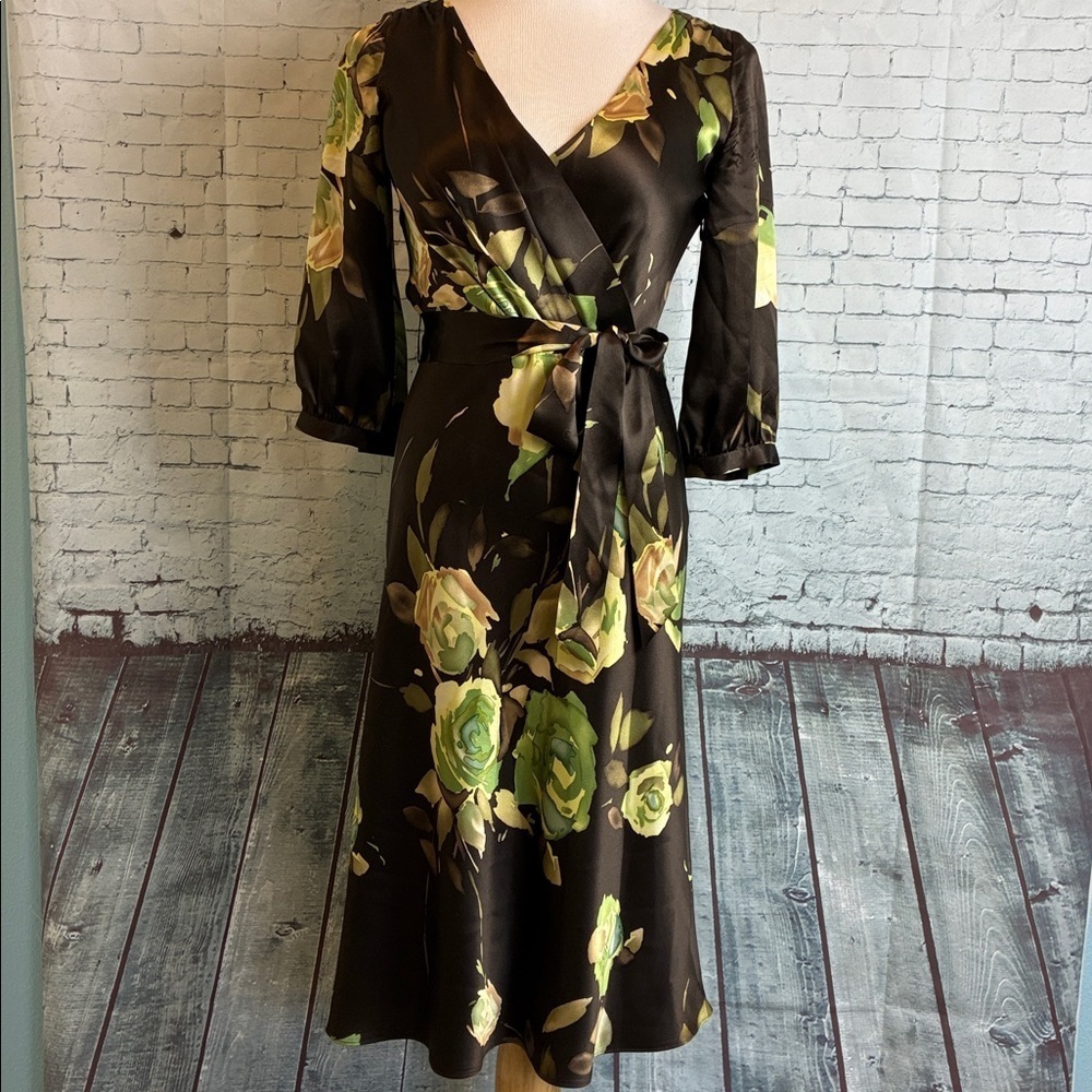 Banana Republic Womens Silk Floral Faux Wrap Dress Sz 0 Feminine Romantic Office